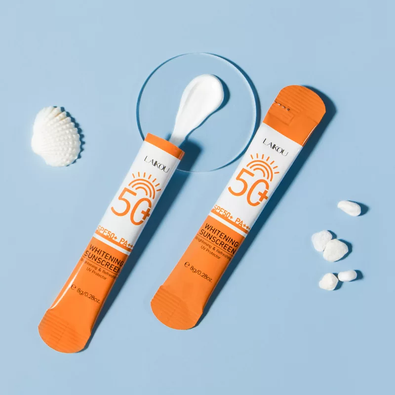 Moisturizing Protective Sunscreen Sample 8 g SPF50 PA+++, lightweight non-greasy cream
