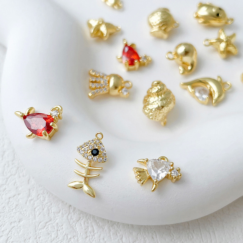 4g Weight Pendant Jewelry Making Type 18K Gold Plated Plating Material DIY Jewelry Accessories Classification 1 Piece Quantity Copper Material Starfish, Dolphin Pattern Plating Design Retro, Marine Style Style 1 Piece Copper 18K Gold Plated Starfish Dolphin Pendant 5