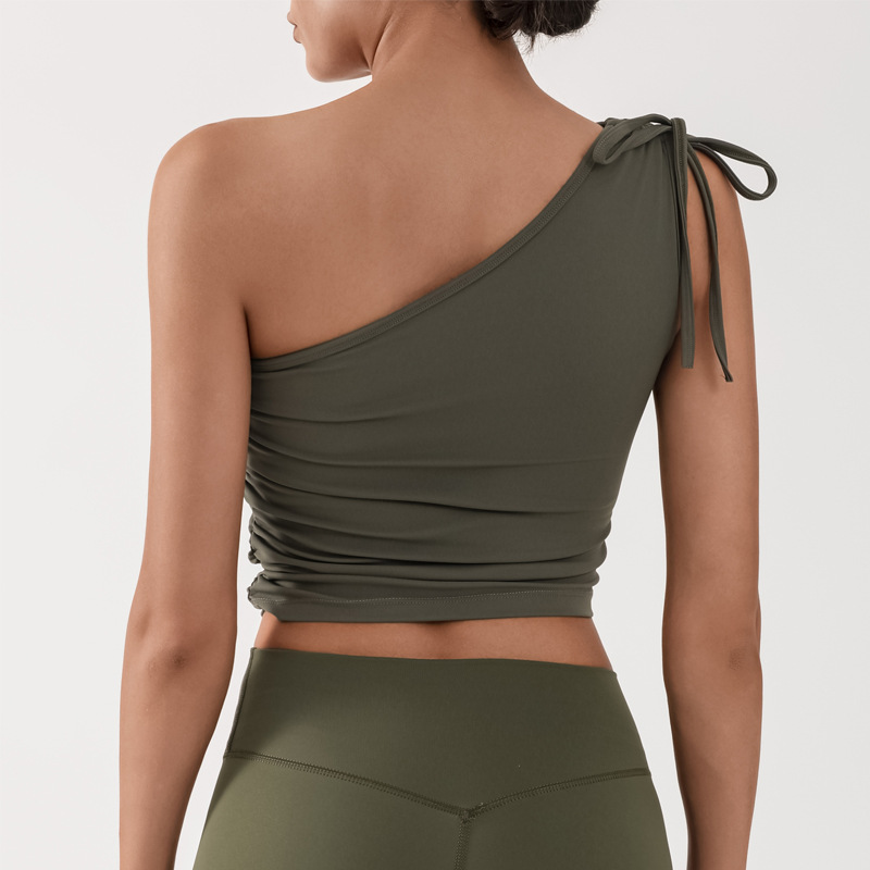 Nuevo chaleco de yoga para mujer plisado de un solo hombro con almohadilla para el pecho