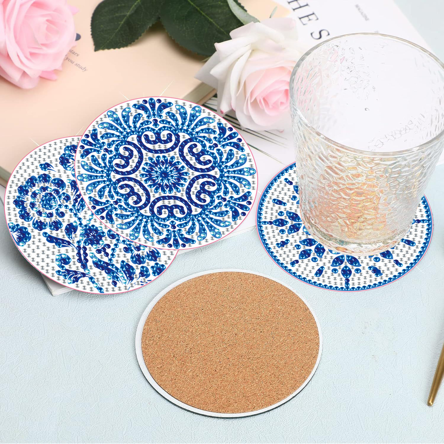 Taza de pintura de diamante personalizada almohadilla de taza de perforación completa almohadilla de aislamiento térmico redonda almohadilla de mesa de comedor de animales DIY forma especial almohadilla de taza con estante al por mayor