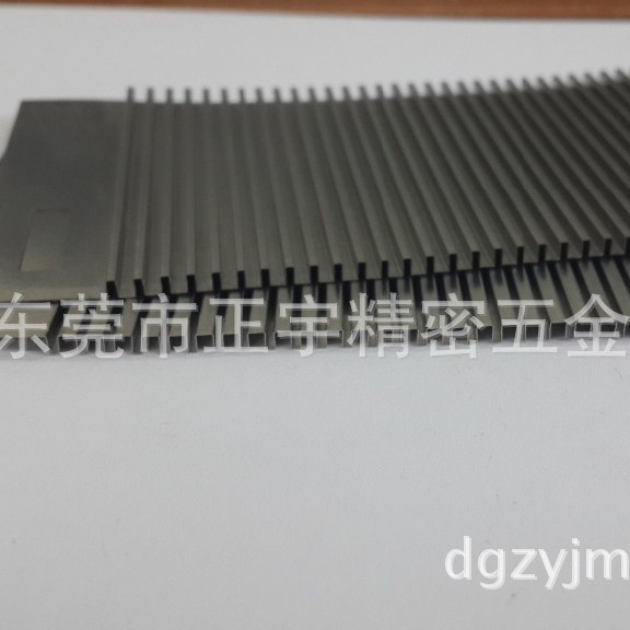 厂家直销散热片 超薄散热片  W型散热片 不锈钢散热片