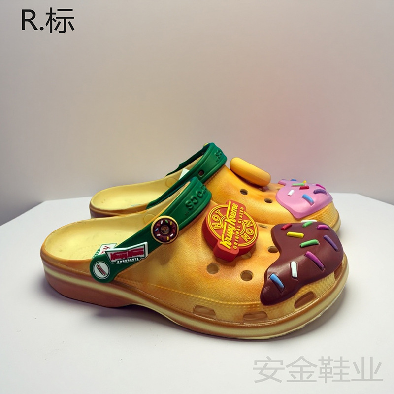 Croos Trendy Donut Collaboration Clogs for Men and Women, Couple Style Outdoor Casual Non-Slip Beach Sandals Croos Trendy Donut Collaboration Clogs for Men and Women, Couple Style Outdoor Casual Non-Slip Beach Sandals