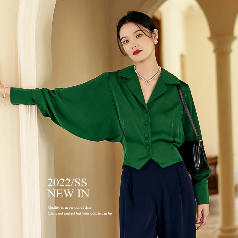 Spring New Arrival 2025 New French Commuter Large Size Waist Slimming Look Bat Sleeve Satin Shirt Waist Top