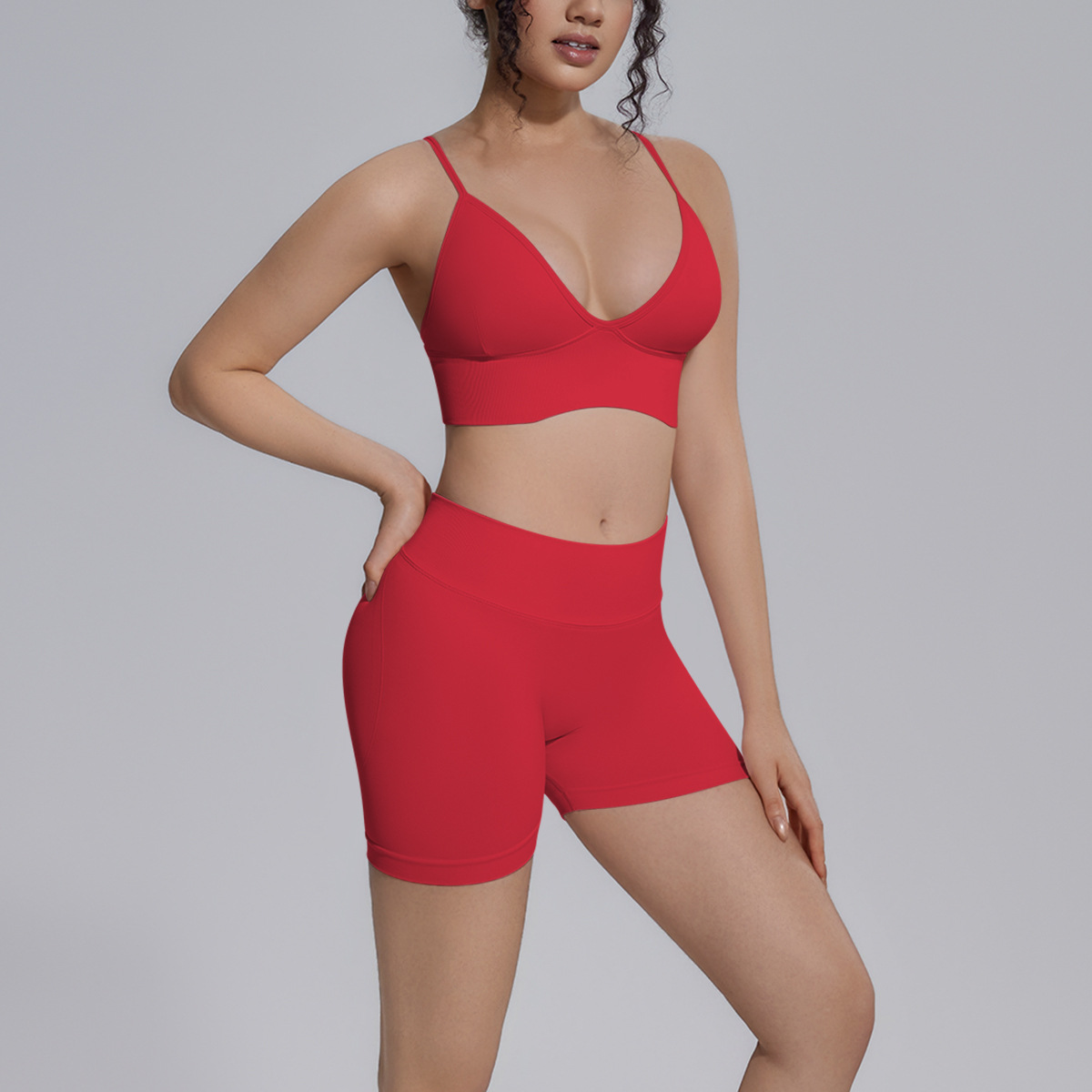 Nuevo cross-border sin costuras color sólido hermoso de espalda alta elástica ropa de entrenamiento de yoga apretada cuatro piezas juego de ejercicio ejercicio ejercicio ejercicio