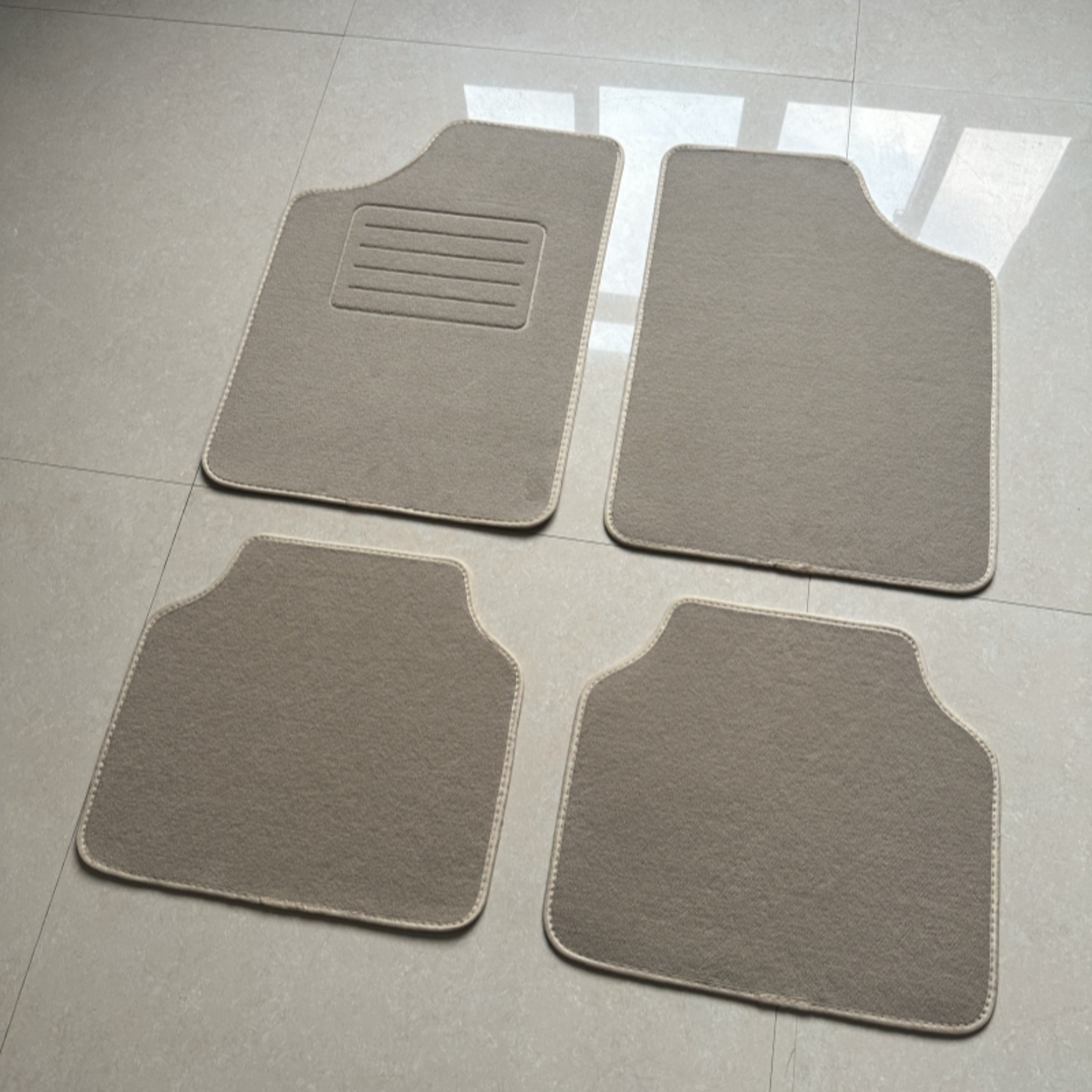 Car Suede Anti-Slip Floor Mats, Large Surround Protective Mats, Carpet Mats, Suv Mats, Universal Waterproof Floor Mats, Flame Retardant and Wear-Resistant