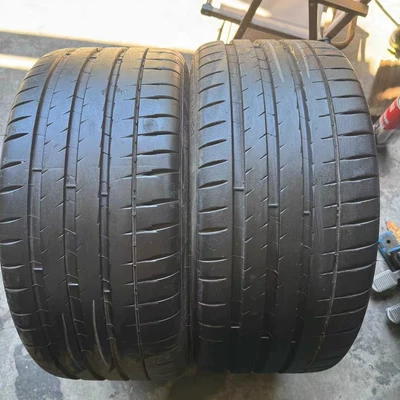 BMW 3 Series 4 Vehicle tire