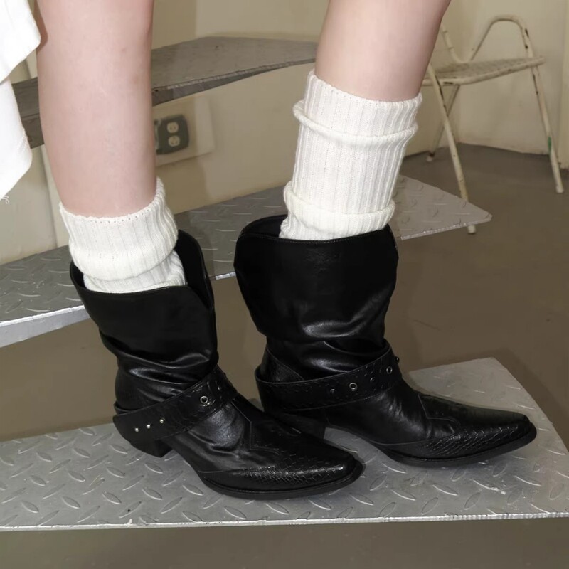 Retro Pointed-Toe Pleated Western Leather Short Boots for Women 2025 New Style Chunky Heel Slimming Motorcycle Black Fashion Boots