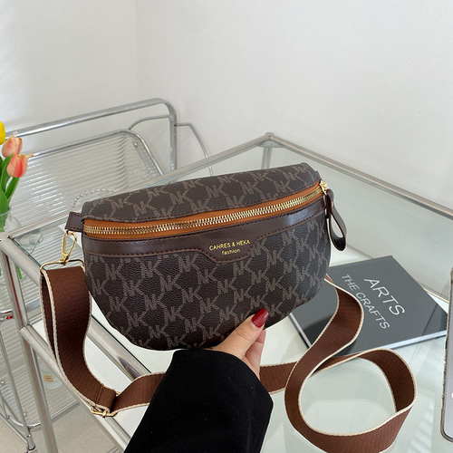 2024 new fashion trend waist bag, classic color chest bag, practical and atmospheric shoulder bag, Korean style crossbody bag, women's bag