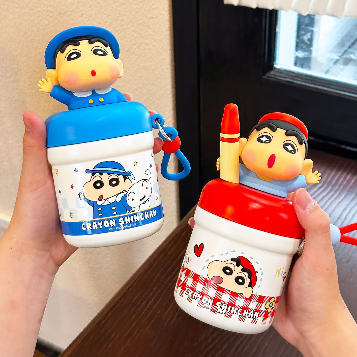 Crayón pequeño nuevo mini taza de agua para niños niñas de alto valor facial hermosa taza de agua portátil compacta nueva taza de estudiantes
