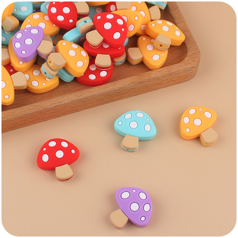 Nuevo bebé suministros de dibujos animados seta de silicona mordedor creativo DIY bebé molar pezón cadena mordedor pequeños accesorios