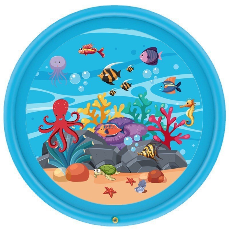 Niños al aire libre de agua de césped de agua