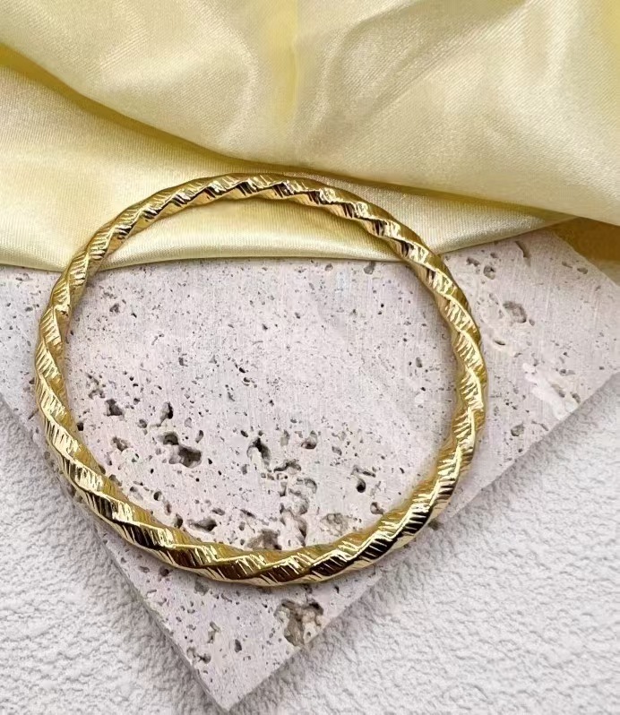 Gold Hollow Design Stainless Steel Bangle Bracelet for Women detail image 11