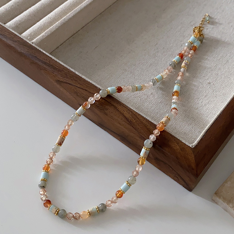 Collar con cuentas de ojo de tigre Maillard Cadena de suéter de otoño e invierno de alta calidad Acero de titanio Cadena de clavícula de piedra natural retro de lujo ligero