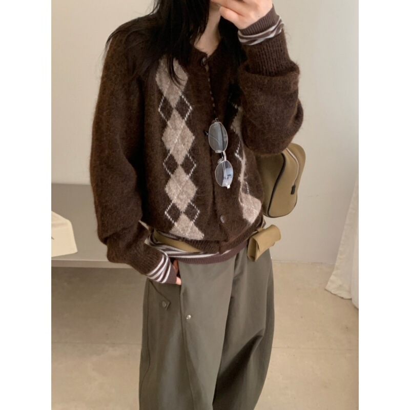 Musi Long Camel Fur Diamond Pattern Contrast Color Knitted Cardigan for Women, Korean Retro College Style Autumn Sweater Top M7397