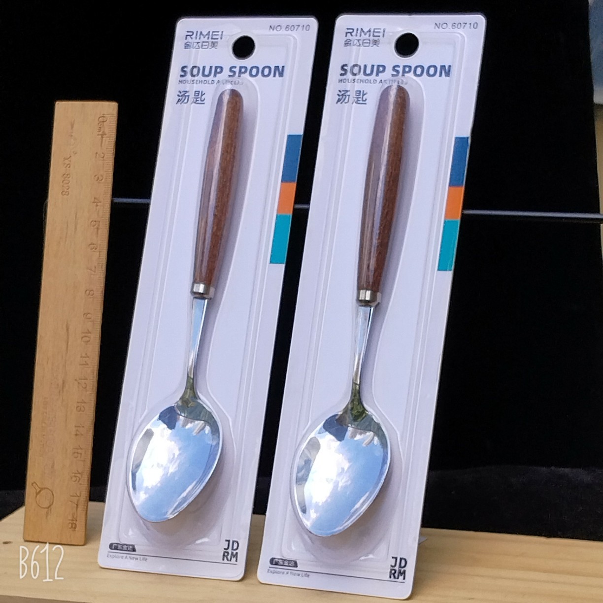 Nueva moda caja de dibujos animados de acero inoxidable regalo snack cubiertos set estudiantes portátiles cucharas al aire libre palillos