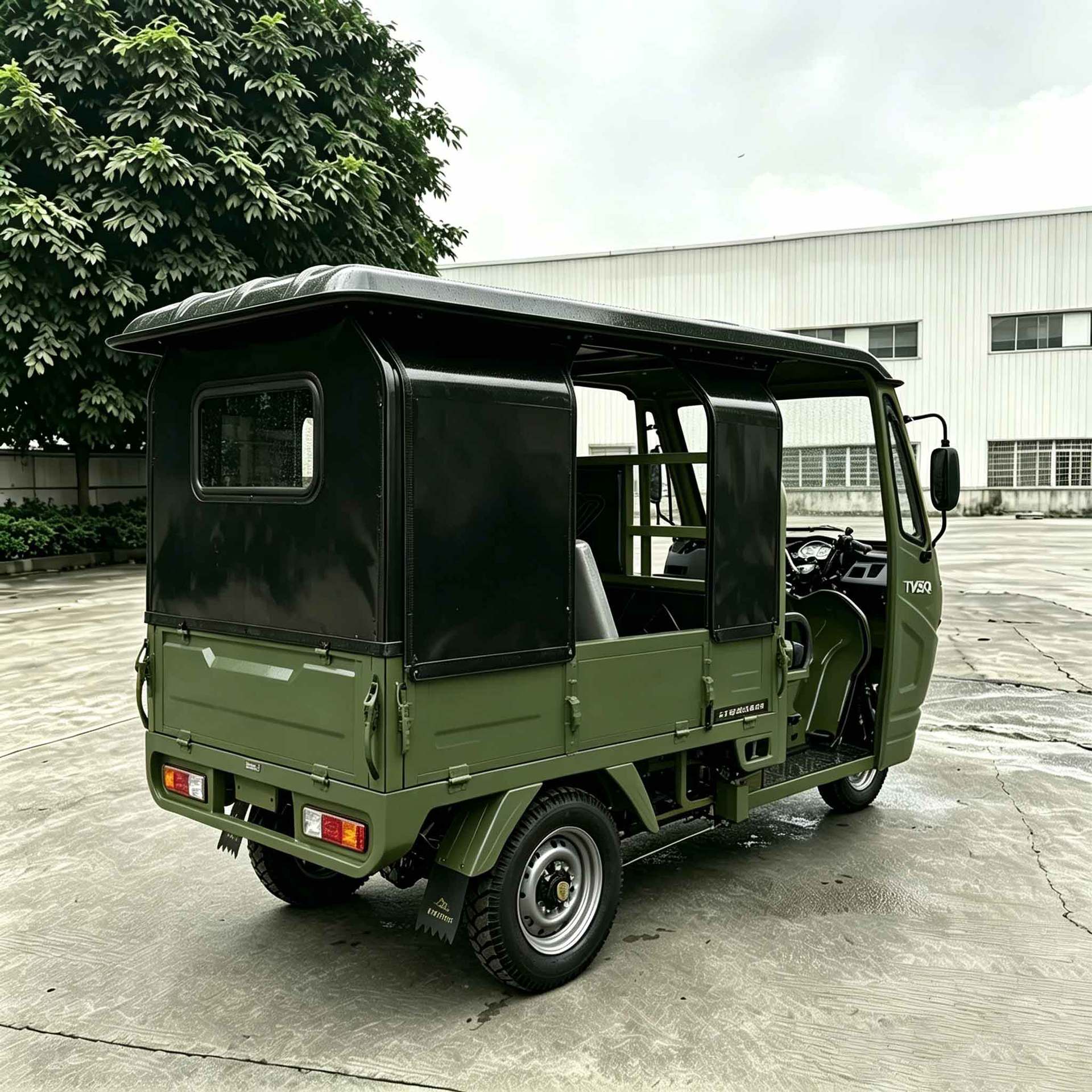 Dudu Car Manufacturer, Three-Wheeled Passenger Vehicle, Fuel-Powered Three-Wheeler for Passenger Transport, Tourist Vehicle for Scenic Spots, Military Green Model