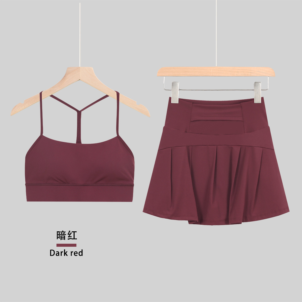 짧은 치마 Y자 브라 세트 다크 레드 스타일