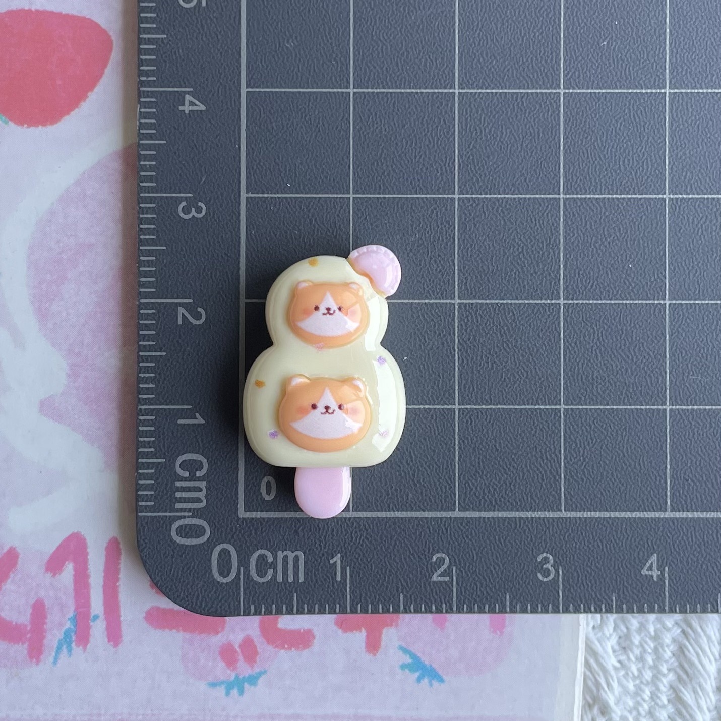 漫画動物アイスクリーム樹脂アクセサリー卸売かわいいアイスキャンディー携帯電話ケースヘアピンリングアクセサリーパッチ素材