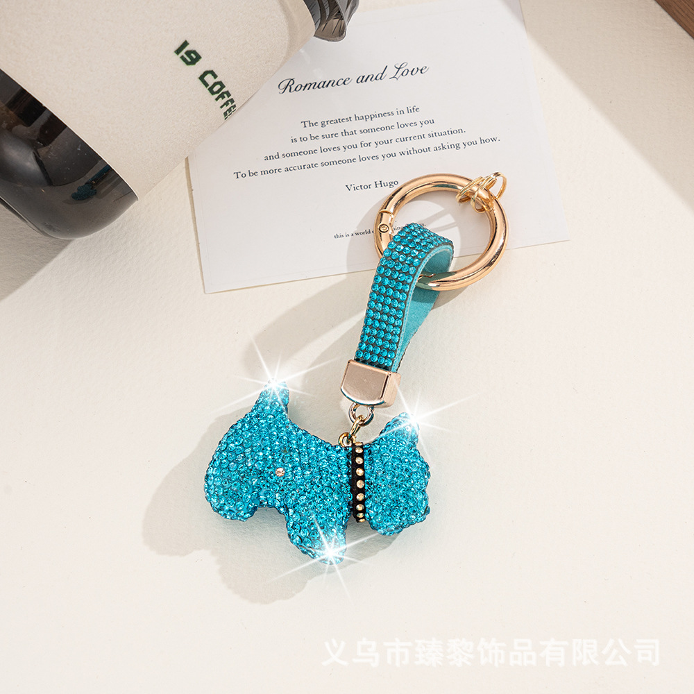 漫画のフルダイヤモンド子犬キーホルダー、ダイヤモンドがちりばめられた高価値のカップルモデル、ファッションペンダント、屋台の小物、インターネット有名人