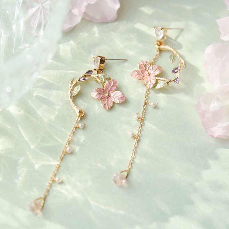Aretes Largos de Celebridad - Borla de Flor Pequeña