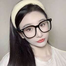 太阳镜;框架眼镜;眼镜盒/包