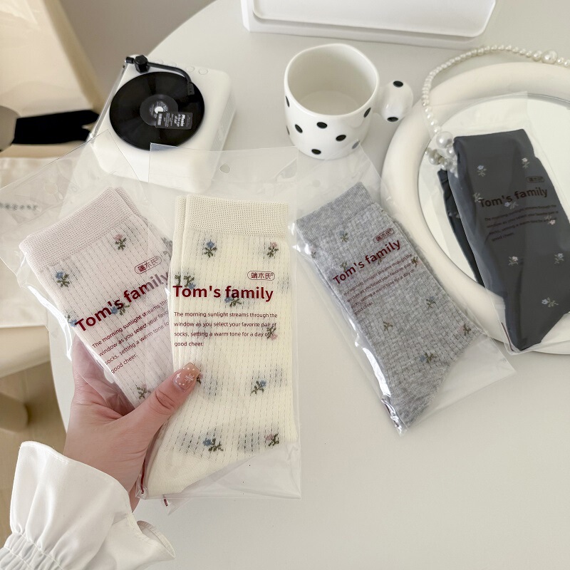 Spring New Style Socks Women's All-in-One Machine Korean Style Cardline Floral Mid-Socks Sweet All-Match Thin Stacked Socks Breathable