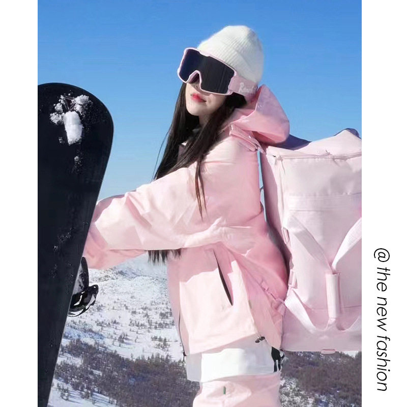 Ski Resort Rental Stylish Zip-Up Ski Jacket with Velcro Fasteners, Unisex Trendy Oversized Snow Coat Ski Resort Rental Stylish Zip-Up Ski Jacket with Velcro Fasteners, Unisex Trendy Oversized Snow Coat