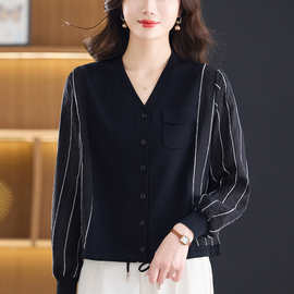 抽绳毛衣女士2026新款春秋妈妈打底衫雪纺拼接上衣宽松遮肚针织衫