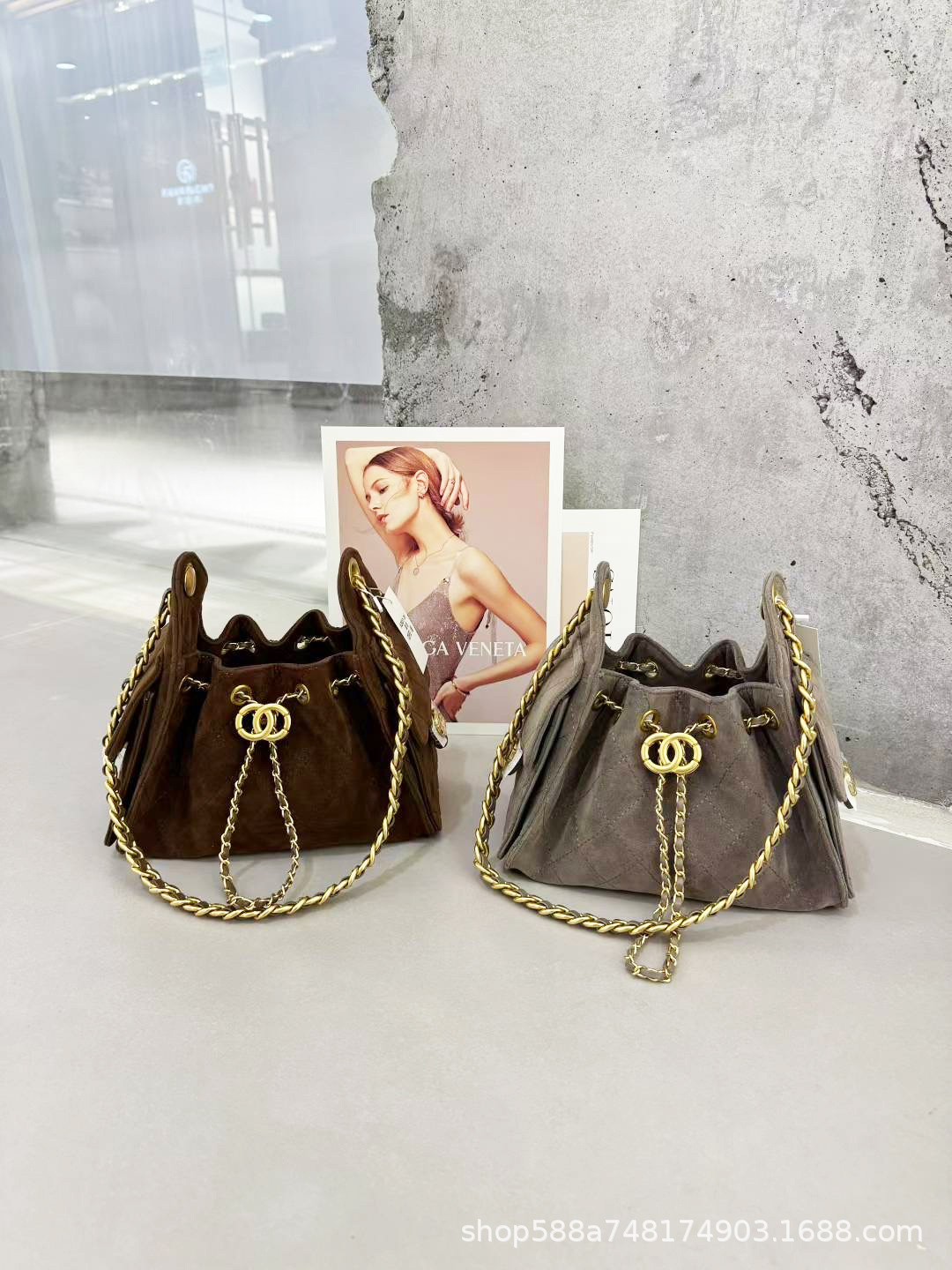 Cuero genuino esmerilado cadena de diamond bolso para mujeres pequeñas bolsas de balde de estilo medieval bolsas de hombro de seda bolsas de brazo