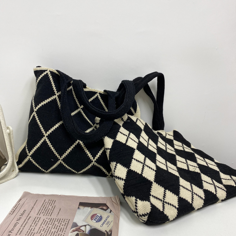 Woven knitted brand demi-season retro one-shoulder bag