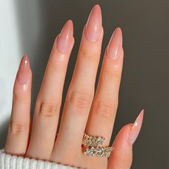 ins同款穿戴甲橙色漸變杏仁甲顯白可拆卸美甲貼片成品批發nail