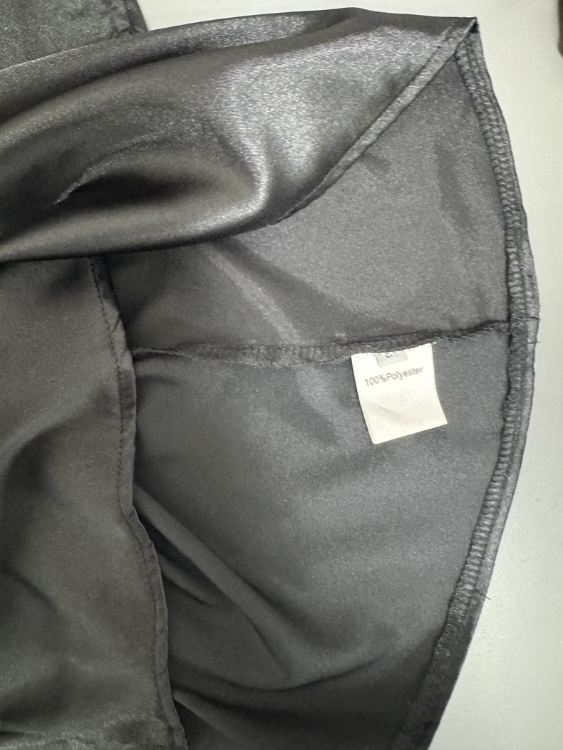 Camicia elegante da donna in raso con scollo a v e nastro_voghion.com