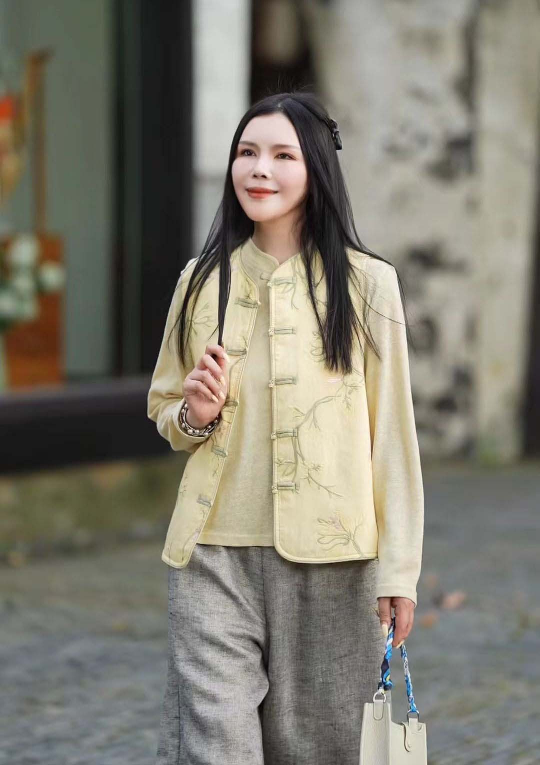 2025 otoño nuevo estilo de estilo chino de la industria pesada bordada collar de botón para mujeres chaleco de algodón ramie chaleco image 7