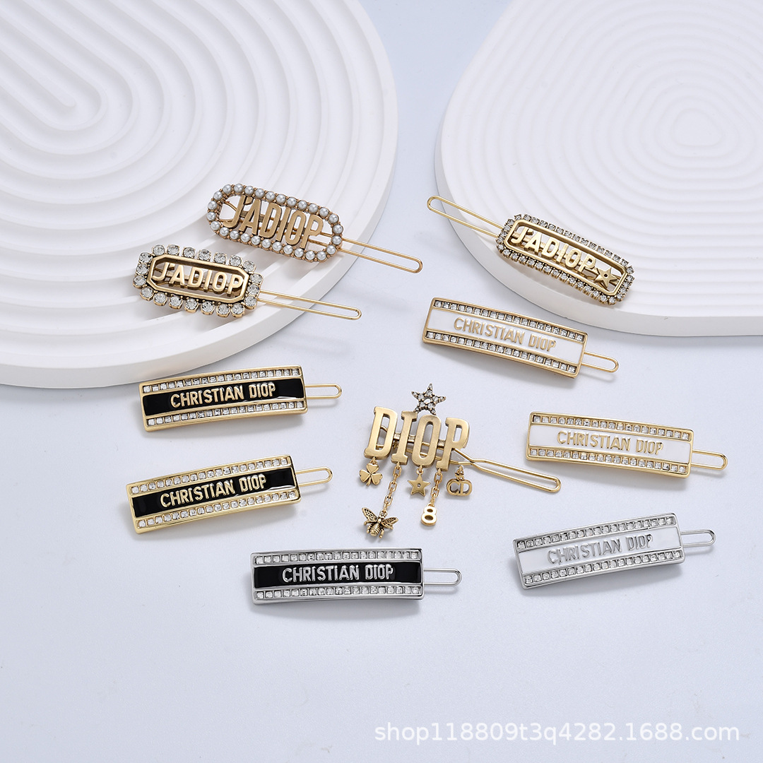 D Brand Cd Letter Classic Pearl Inlaid Hairpin Di Brand Enamel Fashion Versatile Hair Accessory Wholesale Direct from Manufacturer for Women
