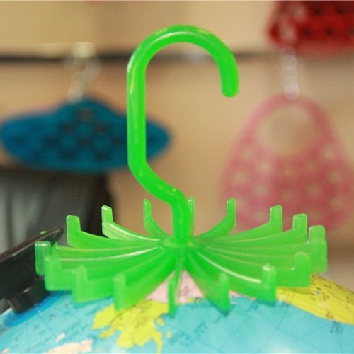 Especial para el comercio exterior de LAZADA Amazon nuevo plástico mini 360 grados giratorio 20-garra Tie Rack al por mayor