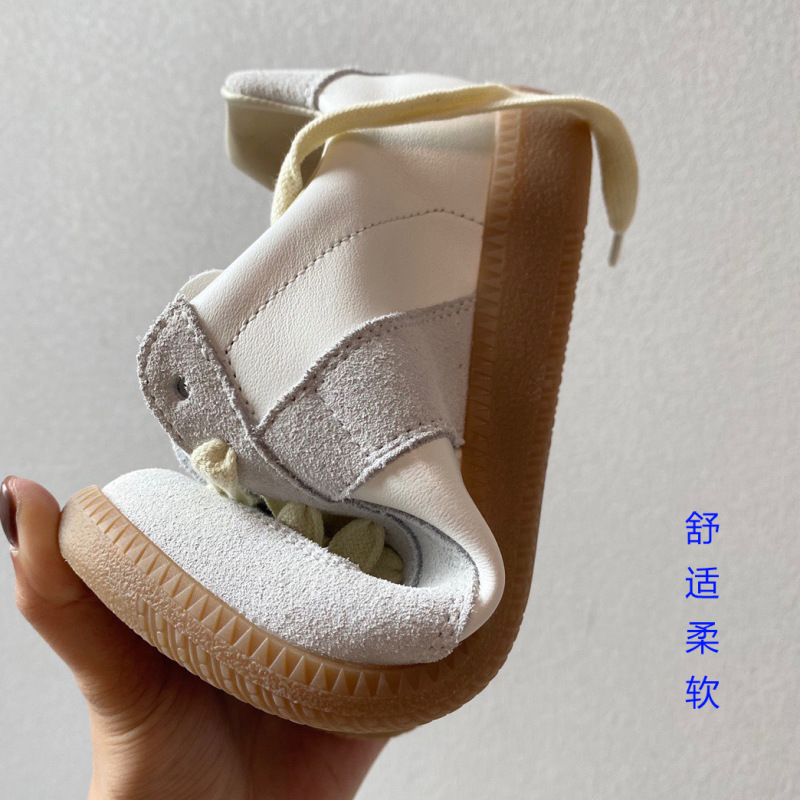 東莞の靴の小さい大衆の純原のmm6本革はスポーツのレジャーの女性の靴の新しい配色の阿甘の靴の復古の徳の訓練の靴を結びます。|undefined