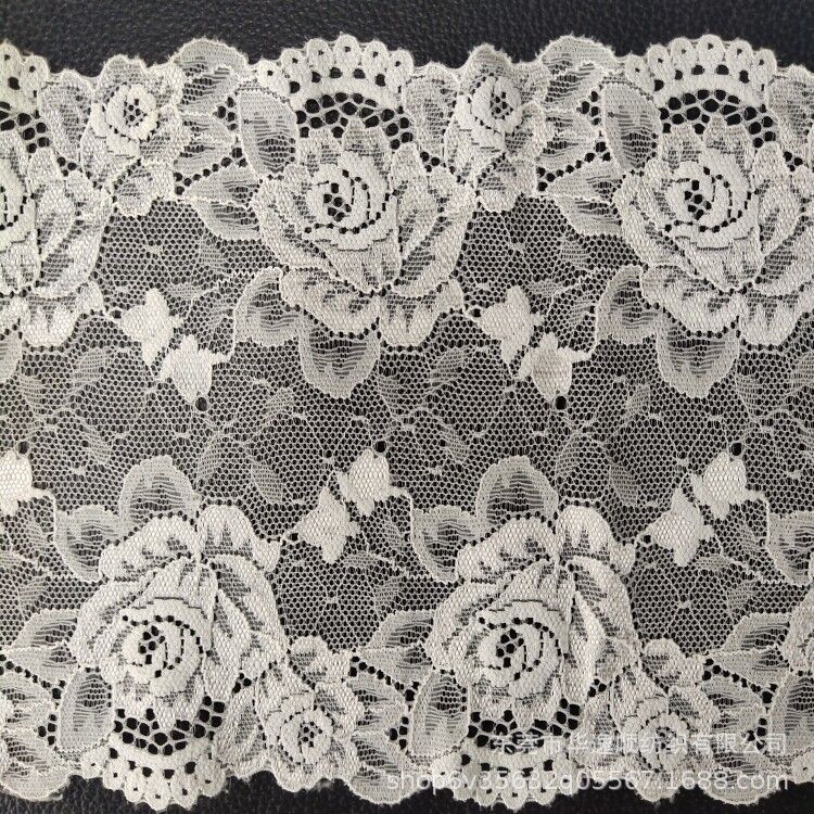 Elastic lace two-color underwear