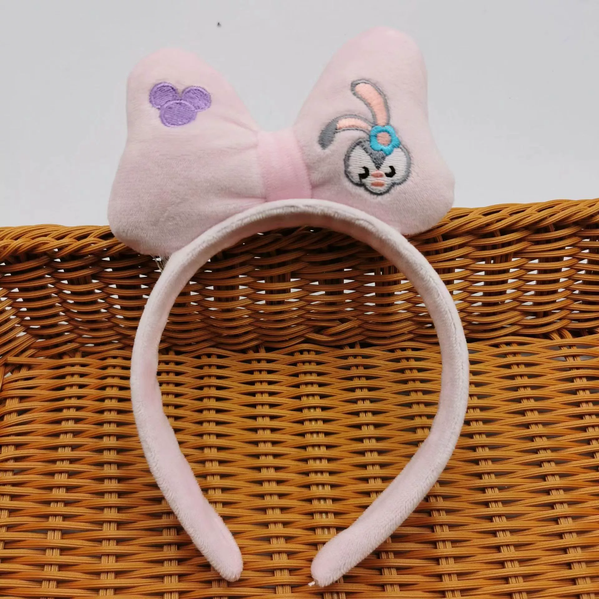 Flashing Headband Yimin, Flower-Shape Light Socket, Korean Style Plush, Blue Accent