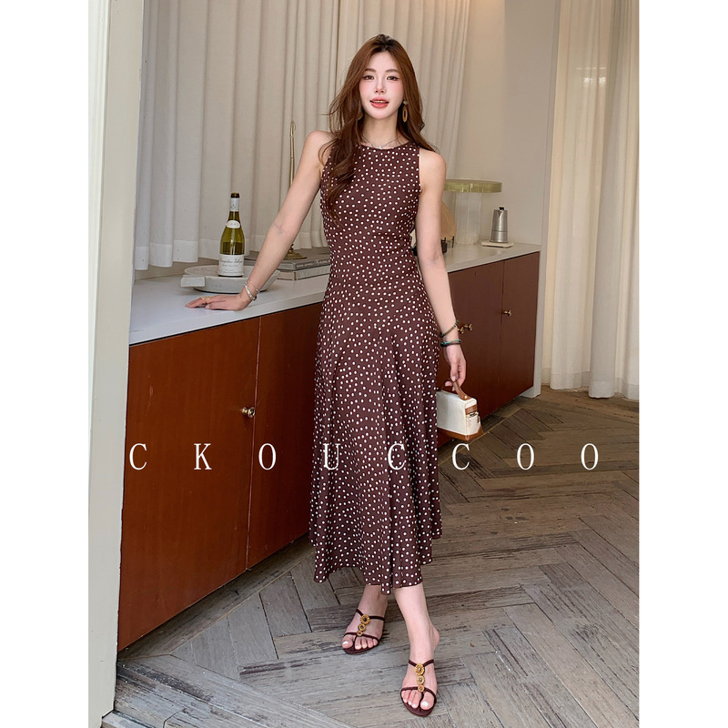 Rongtai Tea Brown Polka Dot Mulberry Silk Dress for Women, Sleeveless Round Neck Fashionable Mermaid Strap Dress