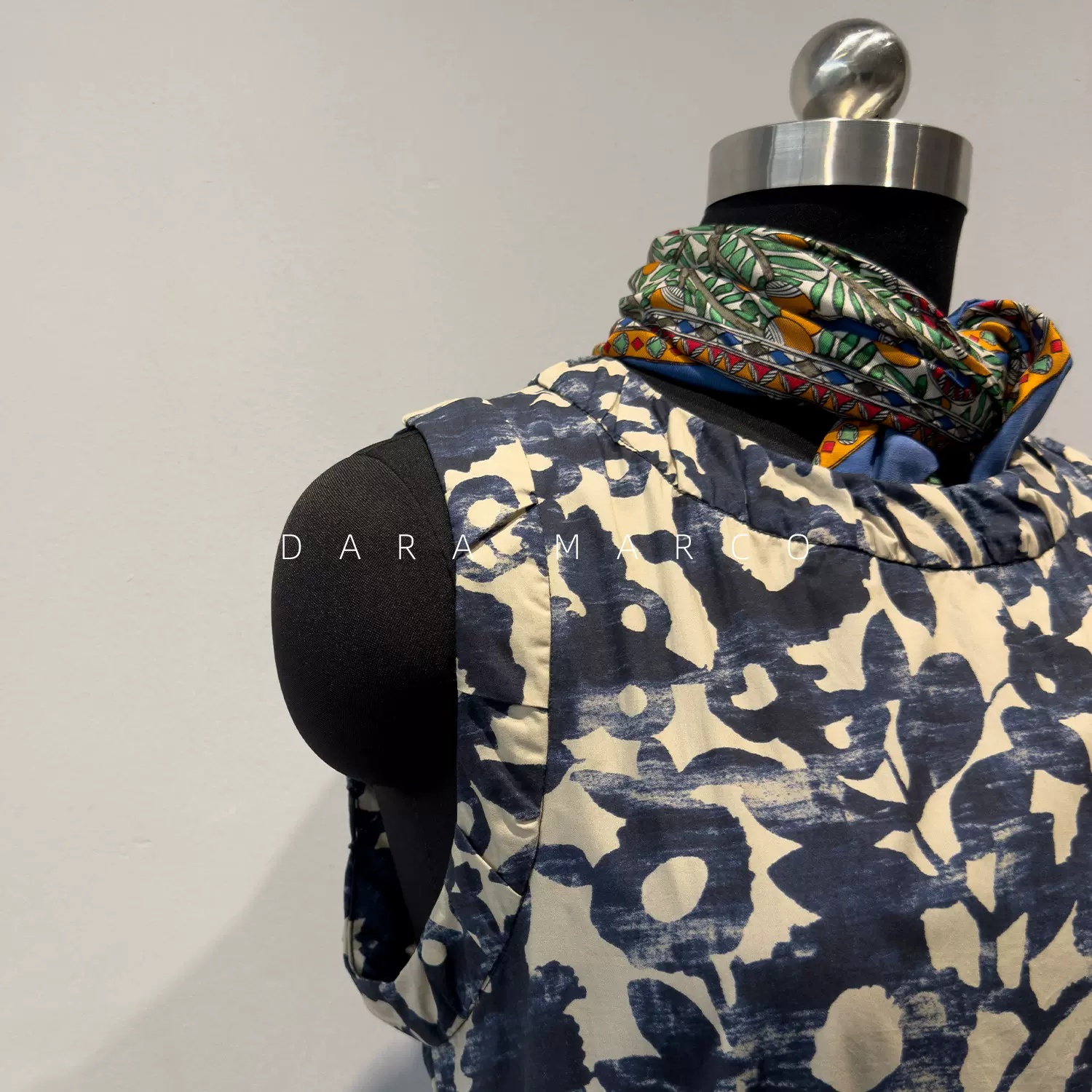 M家~6K高支棉府绸无袖水墨印花连衣裙优雅大摆收腰圆领长裙26春夏