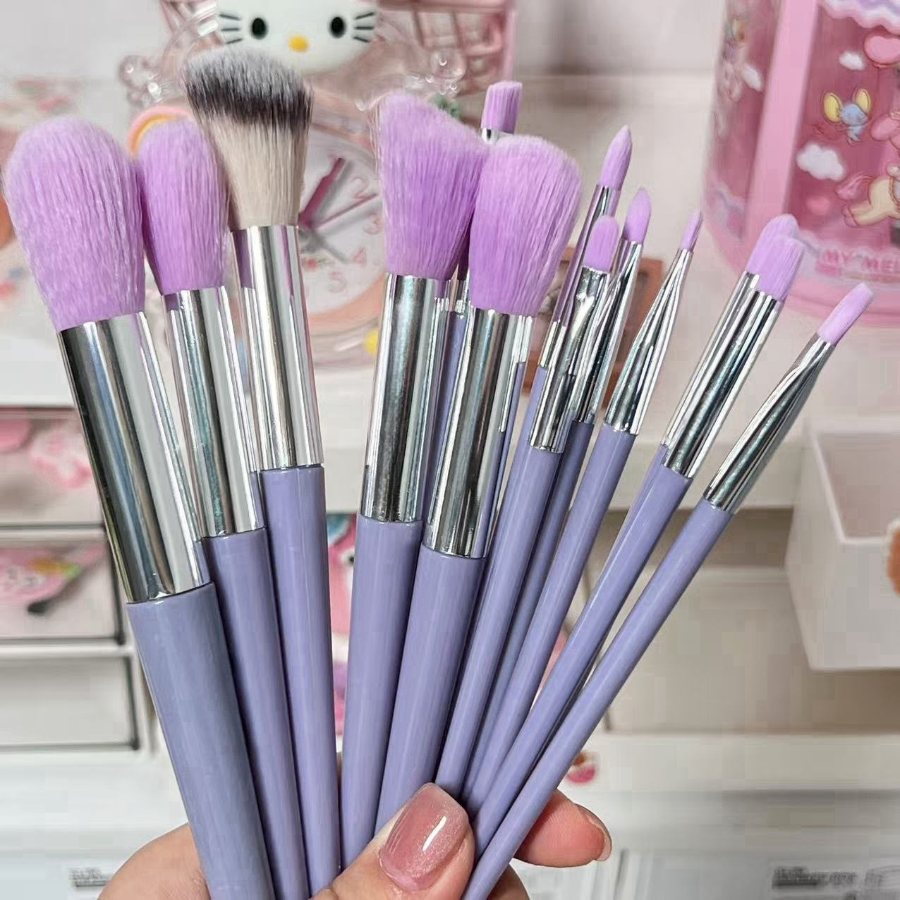 13 Four Seasons cepillo de maquillaje verde belleza verde de secado rápido cepillo de maquillaje traje super suave rubor cepillo de polvo suelto 22