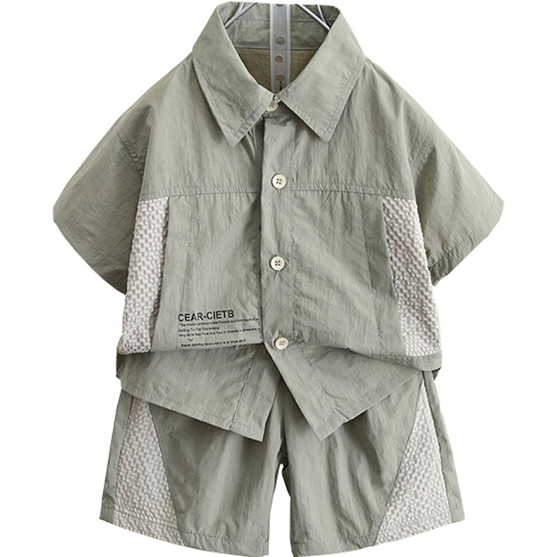 5408 Traje de verano para niños Traje de moda atractivo de manga corta para niños Camisa de moda de verano de dos piezas 2025 nuevo bebé
