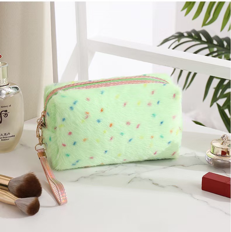 Bolsa de Cosméticos Bordada Transfronteriza, Linda Bolsa de Cosméticos de Felpa, Bolsa de Almacenamiento, Modelo Multifuncional 2025, Portátil para Viajes