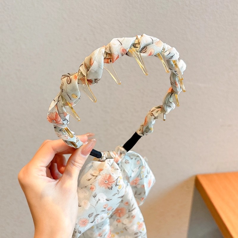 Green headband, floral print