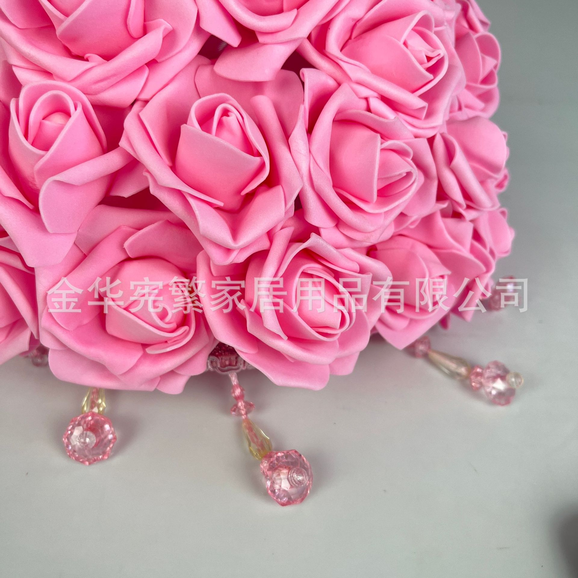 Lámpara de rosas hecha a mano semiacabada gaza de malla E27 marco de hierro con cuentas colgantes red roja hecha a mano DIY creativo