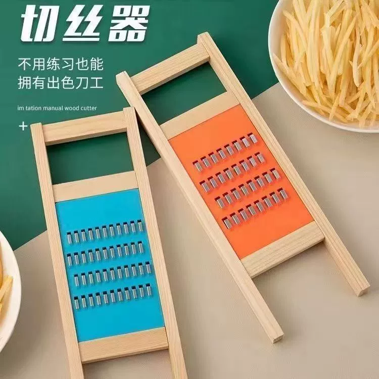 Огуречный ломтик вареная редька, нарезанный крупными кусочками картофеля, нарезанный кубиками, нарезанный кубиками, нарезанный кубиками, нарезанный овощами