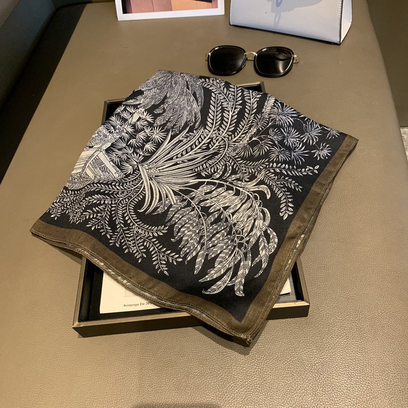 Palm Tree-Black