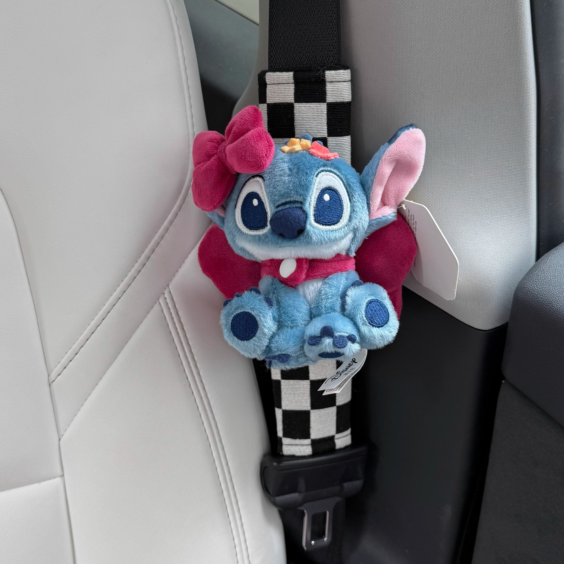 Genuine Stitch Sweetheart Stitch Car Interior Cute Doll Car Shoulder Pad Seat Belt Decoration Free