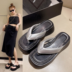 Thick-soled slippers for women, summer fashion, 2024 new square head toe thong sandals beach casual versatile flip-flops 