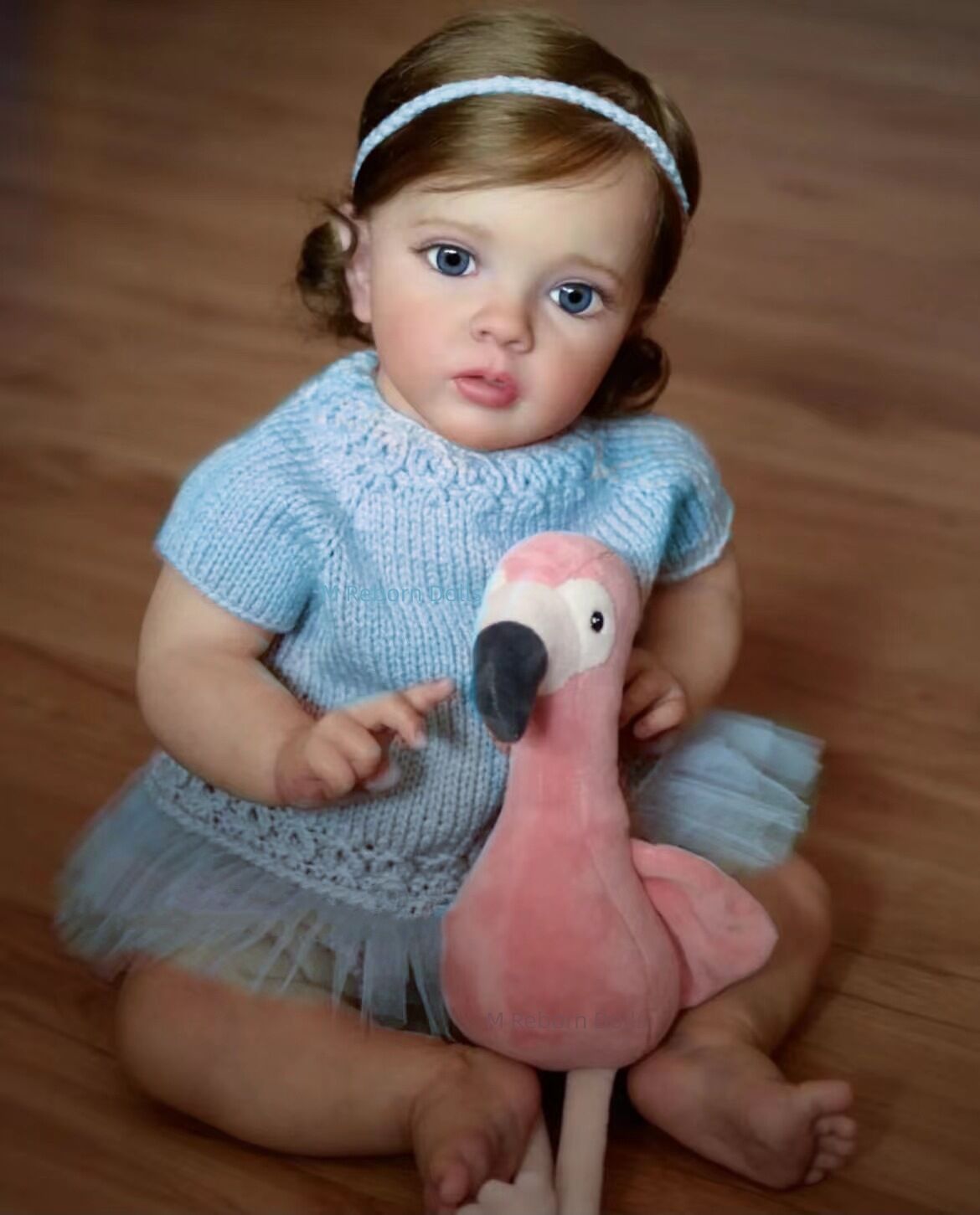 Como se muestra en la imagen de la muñeca